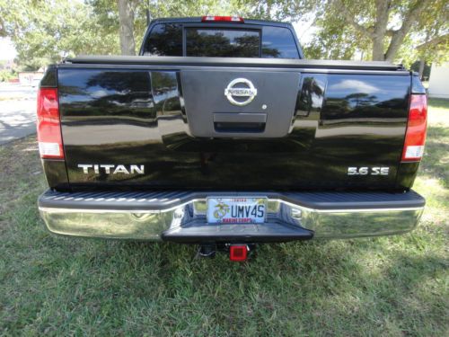 2005 NISSAN TITAN CREW CAB SE V-8 FULLY LOADED FLORIDA BLACK BEAUTY LOW MILES, image 2