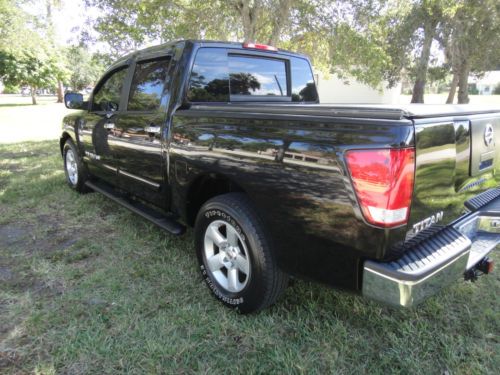 2005 NISSAN TITAN CREW CAB SE V-8 FULLY LOADED FLORIDA BLACK BEAUTY LOW MILES, image 4