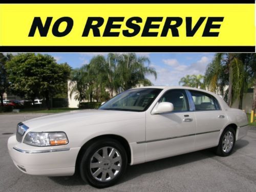 2007 lincoln town car designer series sedan, see video, warranty,no reserve