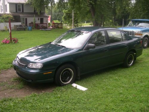 2000 chevrolet malibu  4-door 3.1l clean and pretty, drive anywhere