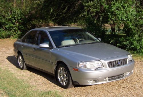 2005 volvo s80 2.5t sedan - no reserve - heated leather - sunroof - runs great