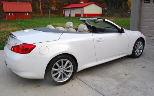 ** 2013 infiniti g37 convertible 1300 miles * mint * moonlight white pearl **