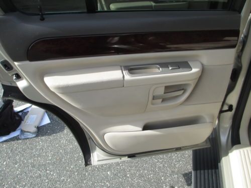 2004 LINCOLN AVIATOR LUXURY AWD LEATHER 3RD ROW SEAT VERY NICE NO RESERVE, image 42