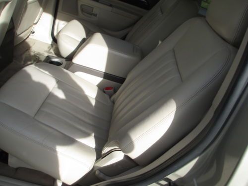 2004 LINCOLN AVIATOR LUXURY AWD LEATHER 3RD ROW SEAT VERY NICE NO RESERVE, image 46