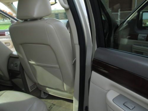 2004 LINCOLN AVIATOR LUXURY AWD LEATHER 3RD ROW SEAT VERY NICE NO RESERVE, image 63