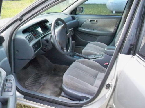 2001 TOYOTA CAMRY LE AUTOMATIC POWER WINDOWS NEEDS ENGINE 99.00 NO RESERVE LOOK, image 14