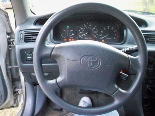 2001 TOYOTA CAMRY LE AUTOMATIC POWER WINDOWS NEEDS ENGINE 99.00 NO RESERVE LOOK, image 22