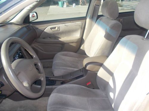 1999 Toyota Camry, NO RESERVE, image 3
