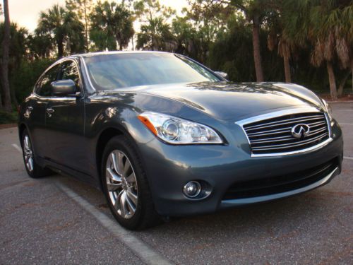 2012 infiniti m37 28k miles, clean car fax, navigation, keyless go, like new!!