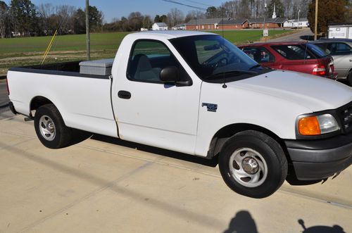 2004 ford f-150 heritage xl standard cab pickup 2-door 4.6l