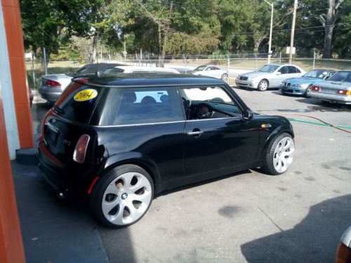 2004 Mini Cooper Base Hatchback 2-Door 1.6L, image 8