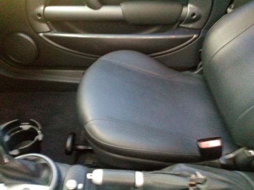 2004 Mini Cooper Base Hatchback 2-Door 1.6L, image 14