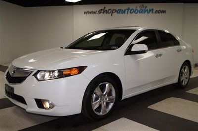 * bellanova white * new car trade * heated seats * only 7k miles!
