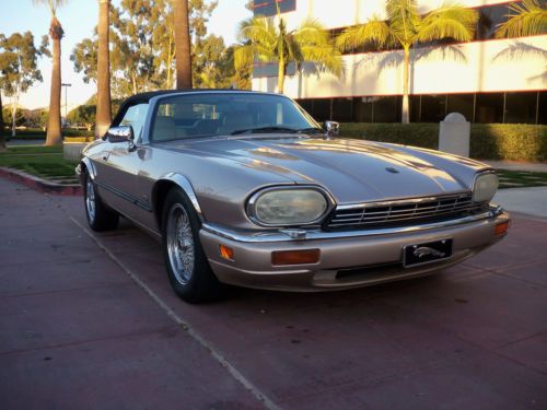 1994 jaguar xjs  convertible 2-door 4.0l very nice.