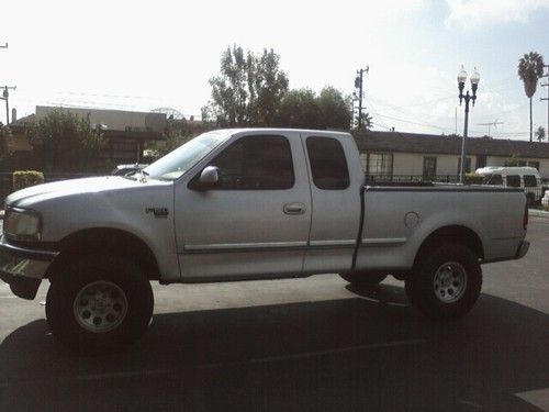 '98 ford f150 xlt v8 extended cab-pickup truck-light gray-226k-lifted/tinted/3dr