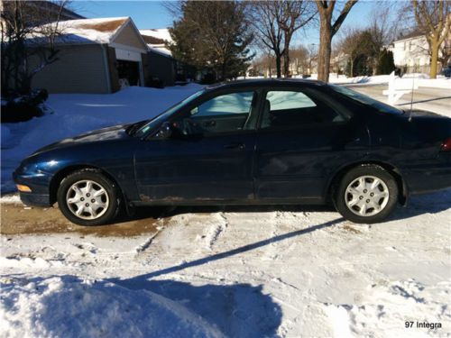 97 acura integra ls sedan 4-door 1.8l one owner original engine great condition