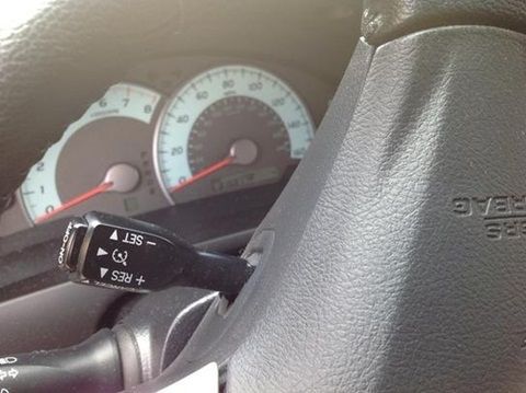 2011 Toyota Camry XLE Sedan 4-Door 3.5L, image 4