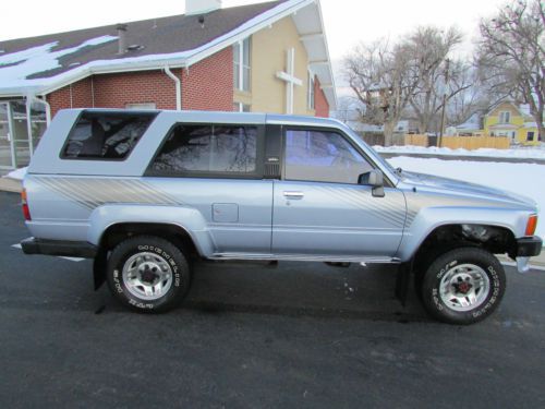 1988 toyota 4runner sr5 4x4 ** one owner ** nicest around removable top sunroof