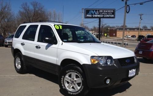 2007 escape xls manual front wheel drive suv 2.3l