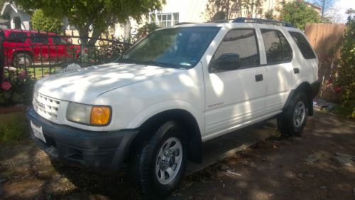 1999 isuzu rodeo****clean title*low miles*needs engine