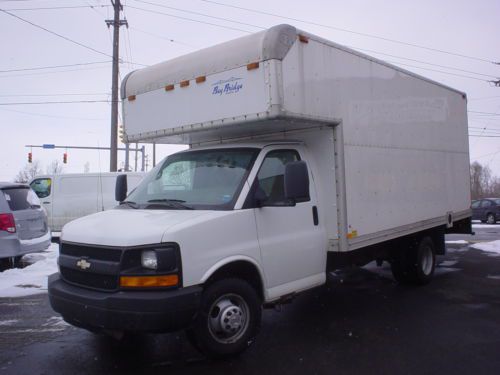 2006 chevrolet express 3500 base cutaway van 2-door 6.0l