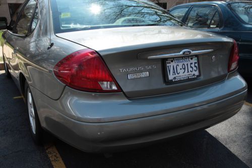 2001 ford taurus ses sedan 4-door 3.0l