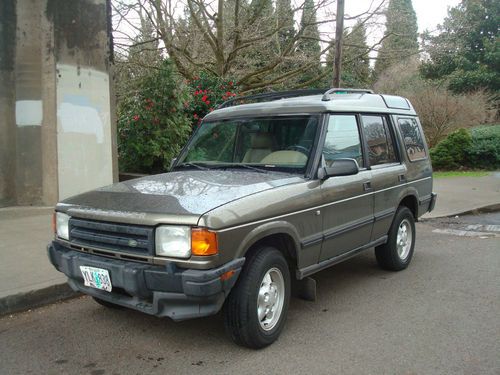 1995 300tdi diesel land rover discovery automatic, looks great! ac, great mpg