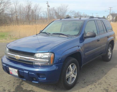 2005 chevrolet trailblazer **ls** clean**4wd** low miles**