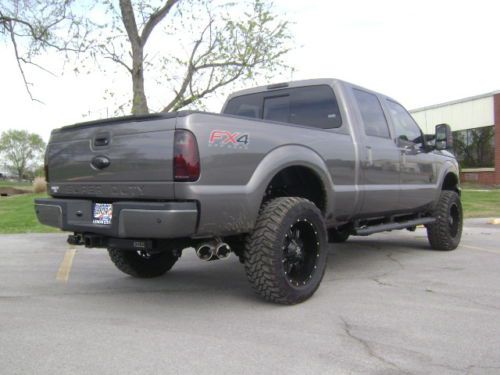 2014 FORD F250 LARIAT FX4 CREW CAB 4" LIFT NAVIGATION SUNROOF 5th WHEEL PREP, image 6