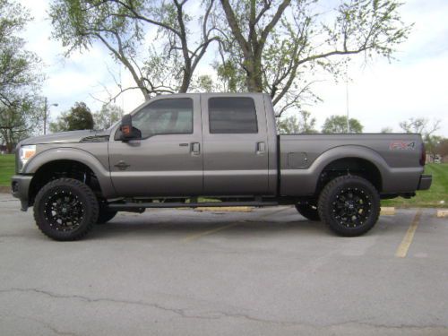 2014 FORD F250 LARIAT FX4 CREW CAB 4" LIFT NAVIGATION SUNROOF 5th WHEEL PREP, image 13