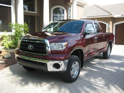 2010 toyota tundra double cab sr5 - v8