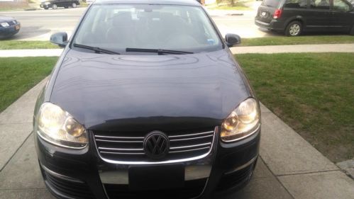 05 jetta new body style 90k clean clean car price $6300 firm needs nothing !!!
