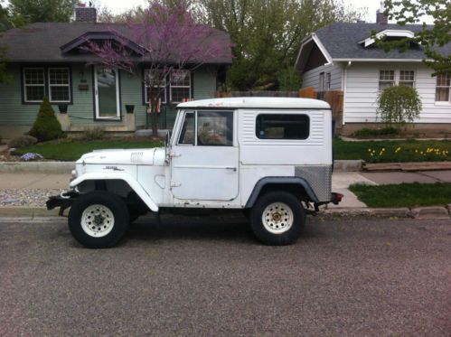 1966 FJ40 LAND CRUISER  RUST FREE REBUILT ENGINE DAILY DRIVER CLEAN TITLE, image 2