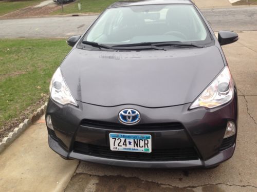 2012 toyota prius c  hatchback 4-door 1.8l - muse see