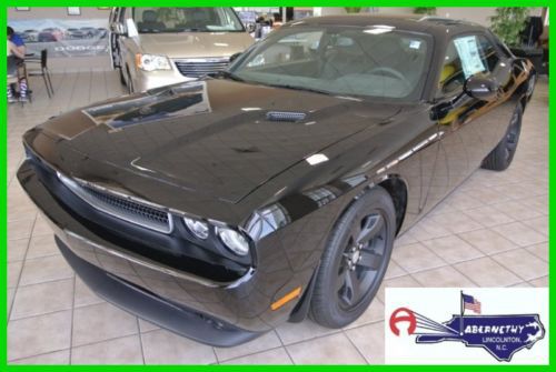 2014 sxt new 3.6l v6 24v automatic rwd coupe