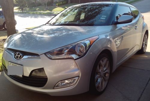 *no reserve*! super-clean veloster w/upgrades fuel efficient 6480 mi