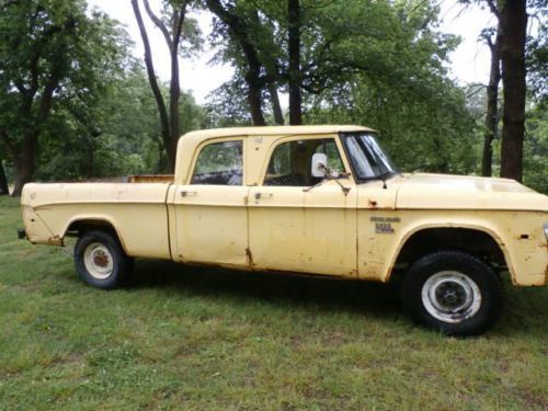 1970 dodge crewcab power wagon w200