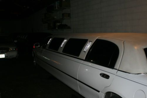 1999 Lincoln Town Car 120 inch stretch, image 7