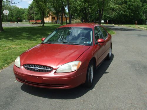 2000 ford taurus, runs, needs work 71xxx miles! no reserve!