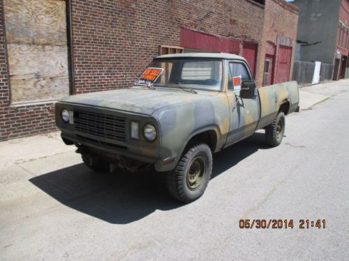 1977 dodge m880 military power wagon  1 1/4 ton 4x4 truck v8 automatic