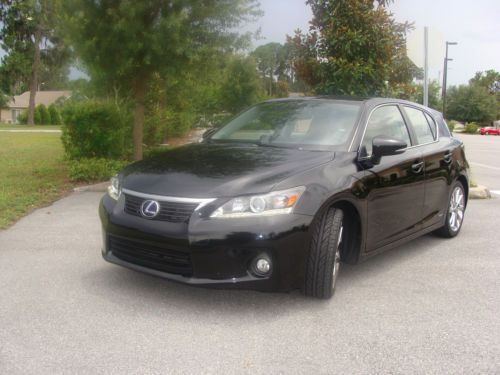 2011 lexus ct200h base hatchback 4-door 1.8l