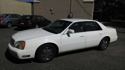 2004 cadillac deville base sedan 4-door 4.6l