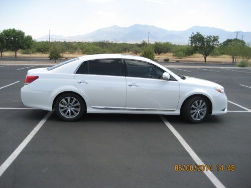 2011 toyota avalon limited sedan 4-door 3.5l