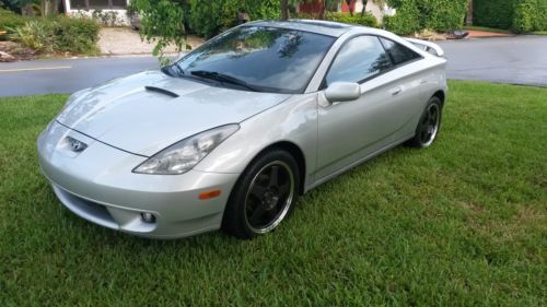 No reserve!!  2000 toyota celica gt, 1.8l, auto trans, 31mpg hwy!