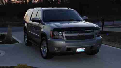2007 Chevrolet Suburban 1500 LT Sport Utility 4-Door 5.3L 4X4, US $16,595.00, image 2