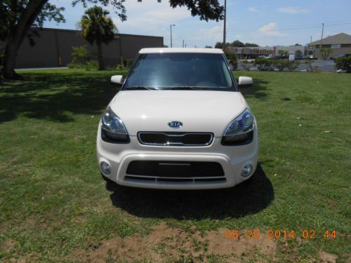 2012 Kia Soul 5dr automatic X-Claim Navigation sunroof, bluetooth, image 2