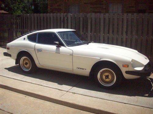 All original 1977 datsun 280z climate-contolled garage-kept, white/tan interior