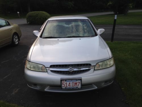 2001 NIssan Altima GXE. Good gas mileage and great car!, US $3,000.00, image 2