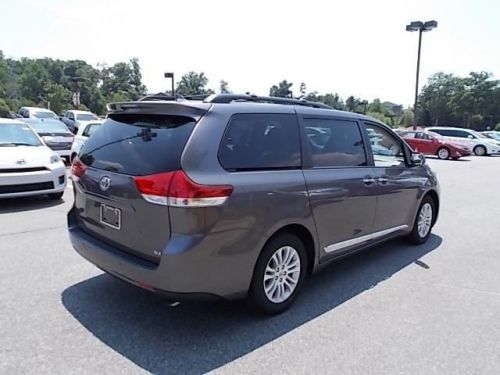 2014 Toyota Sienna XLE, US $37,712.00, image 2