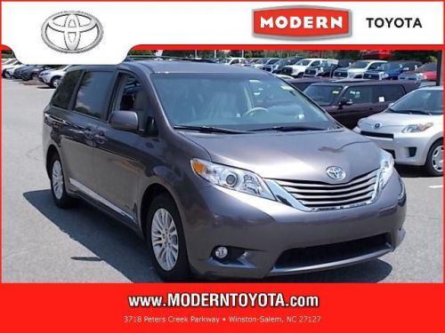 2014 Toyota Sienna XLE, US $37,712.00, image 14
